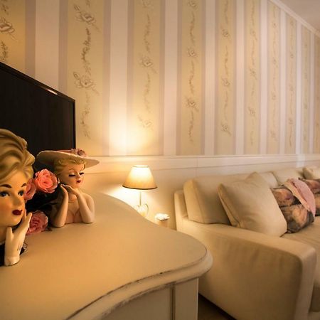 Casa Di Charme "Rosa-Rosae" Apartment เวโรนา ภายนอก รูปภาพ