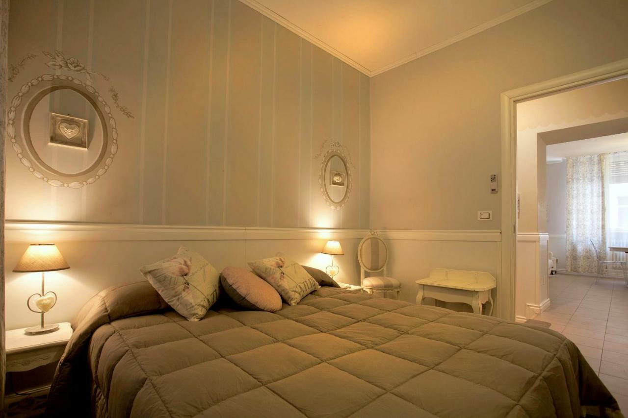 Casa Di Charme "Rosa-Rosae" Apartment เวโรนา ภายนอก รูปภาพ