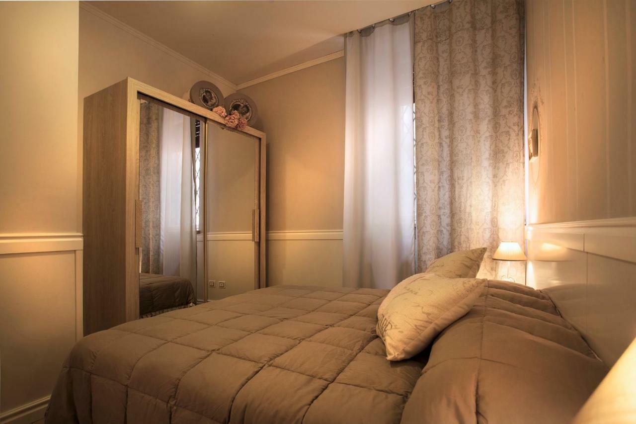 Casa Di Charme "Rosa-Rosae" Apartment เวโรนา ภายนอก รูปภาพ